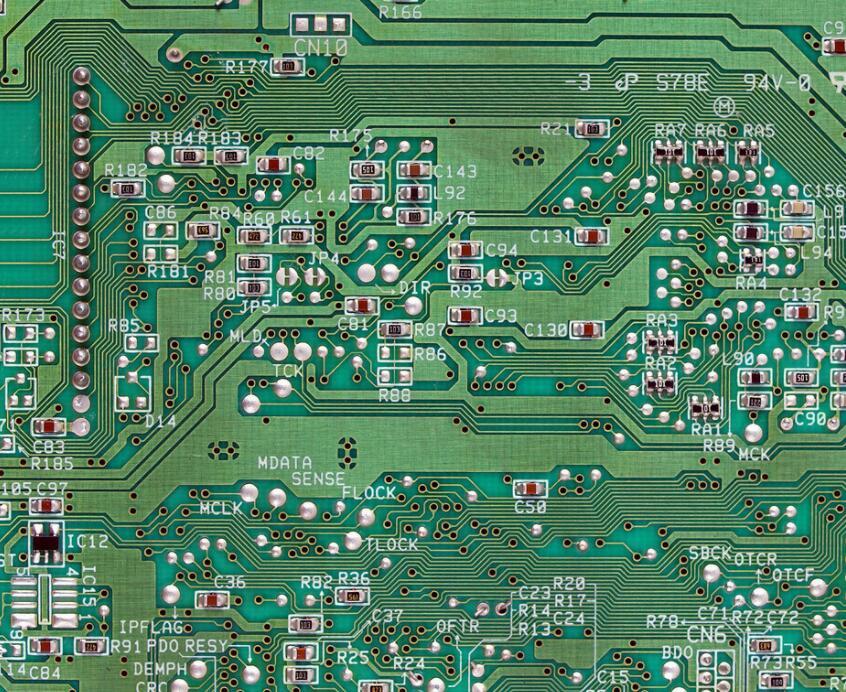 PCB設(shè)計(jì)中的走線寬度如何計(jì)算?PCB設(shè)計(jì)走線寬度計(jì)算的原理和方法